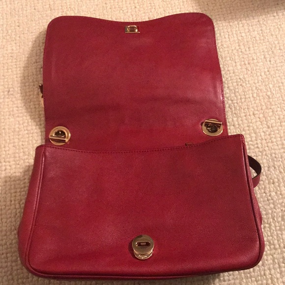 Ferragamo Shoulder Bag - Picture 4 of 7